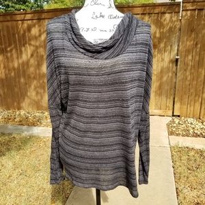 Seven7 long sleeve black top Medium